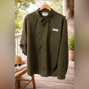 Women’s Magellan Outdoors Dark Green Loose Fit Shirt- M